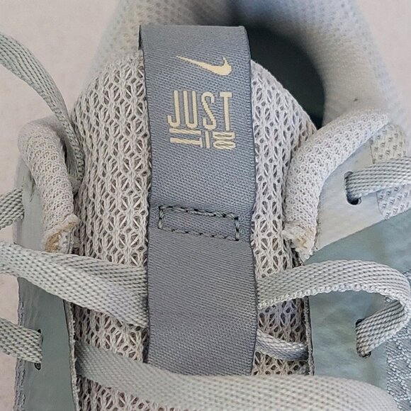 Nike Women's Mc Trainer 2 Light Silver Mica Green Size 7.5 - Picture 6 of 14